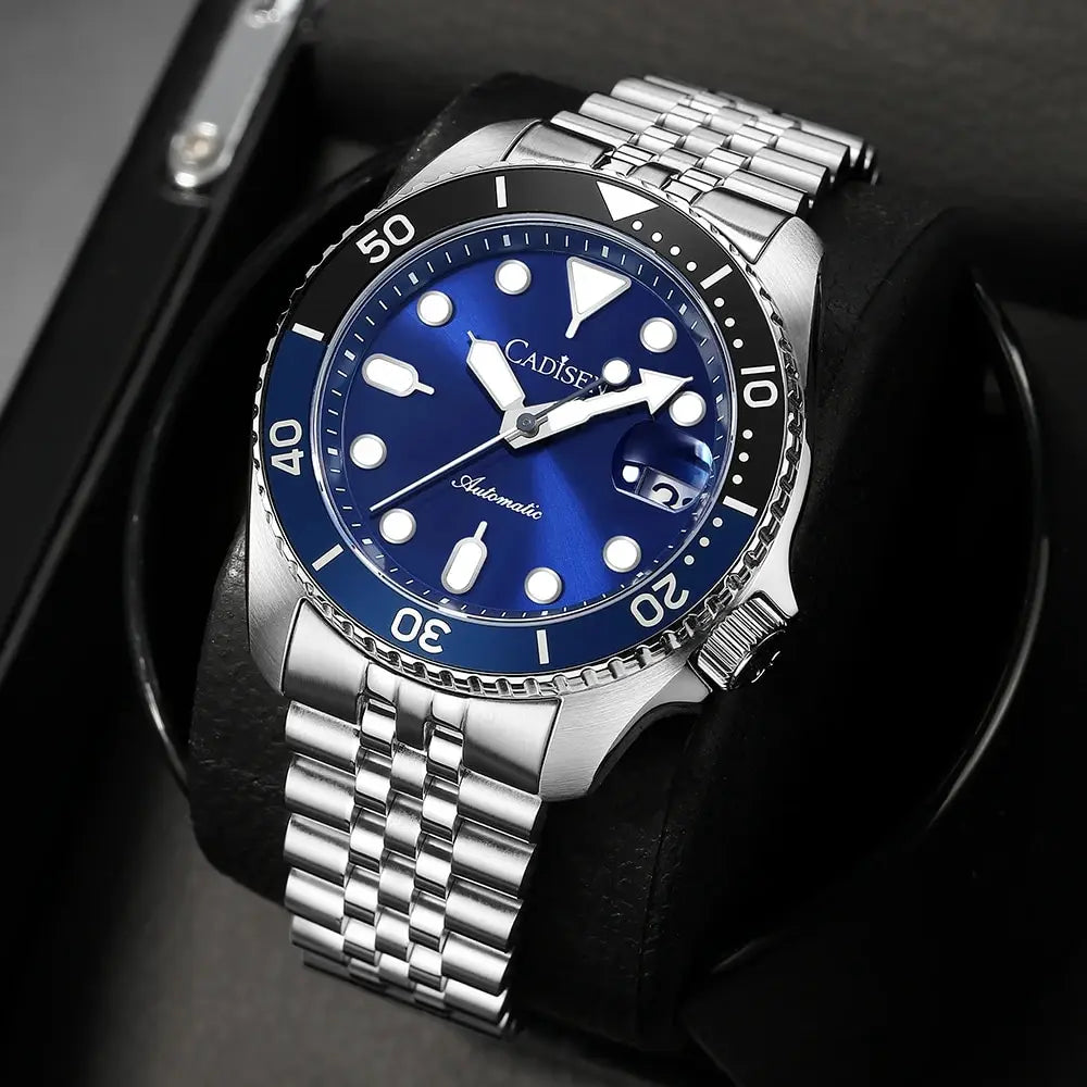 Cadisen GMT — Reloj automático con bisel cerámico y zafiro