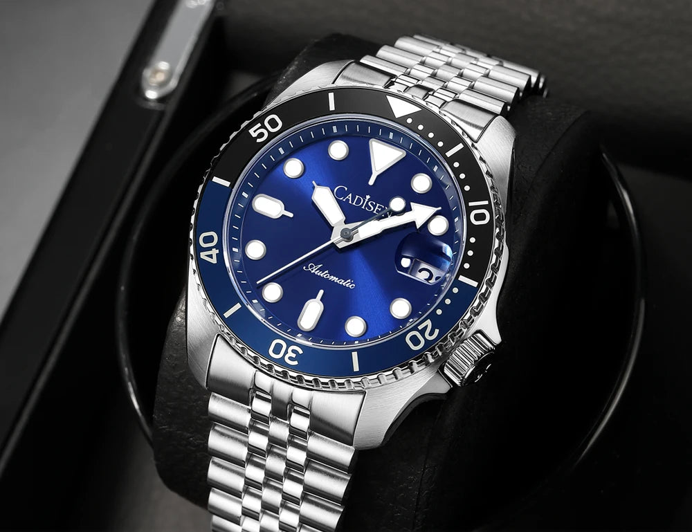 Cadisen GMT — Reloj automático con bisel cerámico y zafiro