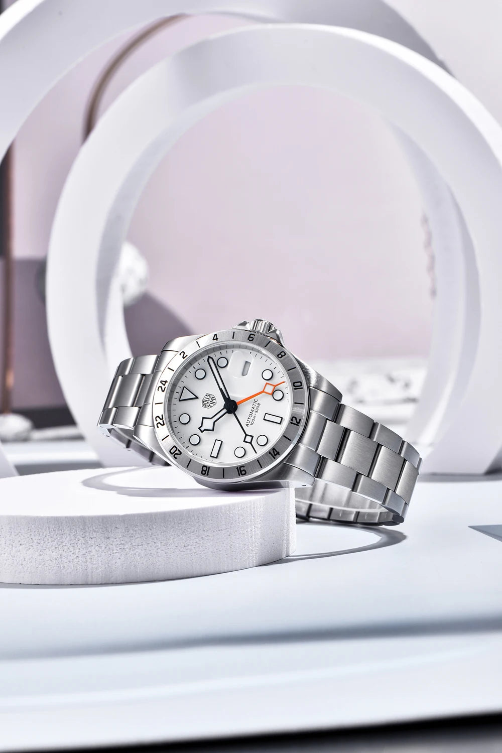 RollsTimi Explorer II — GMT automático con zafiro y Seiko NH34