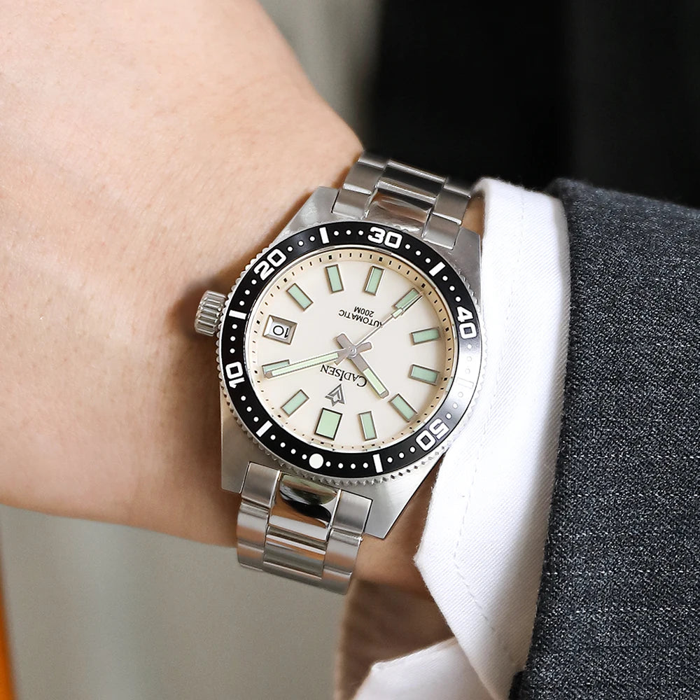 Cadisen Diver 38 mm — Reloj automático con zafiro y Miyota 8215 (20 ATM)
